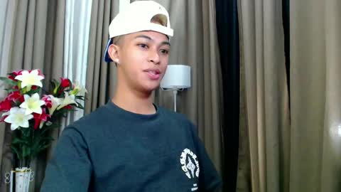 hunk_edward online show from June 23, 2026, 8:01 am