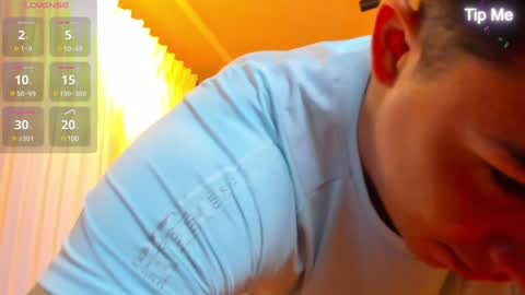 hunk_ryan online show from December 4, 2024, 12:58 pm