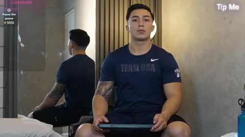 hunk_ryan online show from March 7, 2025, 10:02 am