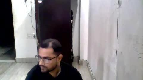 hunkster102 online show from March 8, 2026, 7:45 am