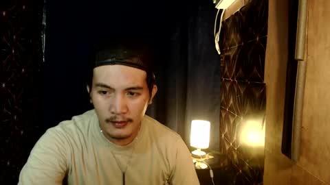 Snapshot of hunkylloyd chatting on December 2, 2024, 10:07 am hunkylloyd online show from December 2, 2024, 10:07 am