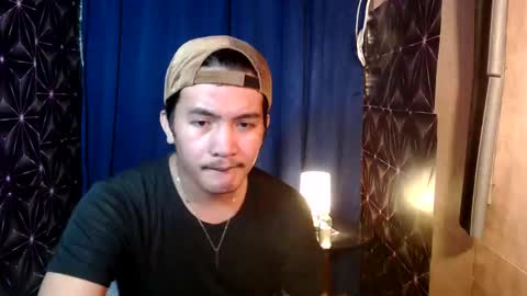 Snapshot of hunkylloyd chatting on December 5, 2024, 1:36 am hunkylloyd online show from December 5, 2024, 1:36 am