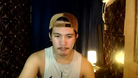 Snapshot of hunkylloyd chatting on December 8, 2024, 9:35 am hunkylloyd online show from December 8, 2024, 9:35 am