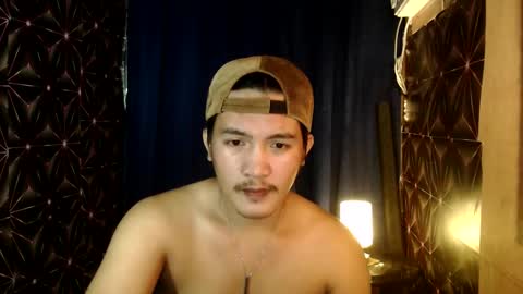 Snapshot of hunkylloyd chatting on December 8, 2024, 1:14 pm hunkylloyd online show from December 8, 2024, 1:14 pm
