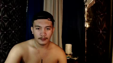 Snapshot of hunkylloyd chatting on December 11, 2024, 5:53 am hunkylloyd online show from December 11, 2024, 5:53 am