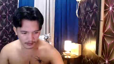 Snapshot of hunkylloyd chatting on December 14, 2024, 2:45 am hunkylloyd online show from December 14, 2024, 2:45 am