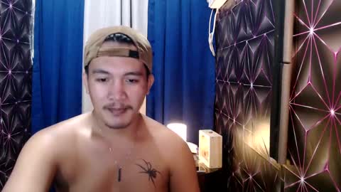 Snapshot of hunkylloyd chatting on December 16, 2024, 10:29 am hunkylloyd online show from December 16, 2024, 10:29 am