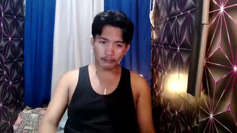 Snapshot of hunkylloyd chatting on December 22, 2024, 11:52 pm hunkylloyd online show from December 22, 2024, 11:52 pm