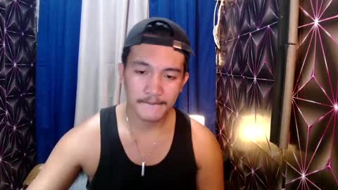 Snapshot of hunkylloyd chatting on December 23, 2024, 8:55 am hunkylloyd online show from December 23, 2024, 8:55 am