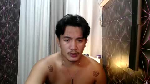 Snapshot of hunkylloyd chatting on December 31, 2024, 11:42 am hunkylloyd online show from December 31, 2024, 11:42 am