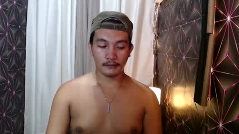 Snapshot of hunkylloyd chatting on January 4, 2025, 11:17 pm hunkylloyd online show from January 4, 2025, 11:17 pm