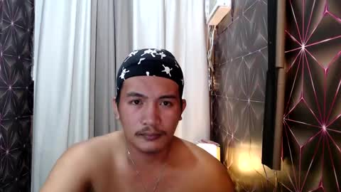 Snapshot of hunkylloyd chatting on January 18, 2025, 1:08 pm hunkylloyd online show from January 18, 2025, 1:08 pm