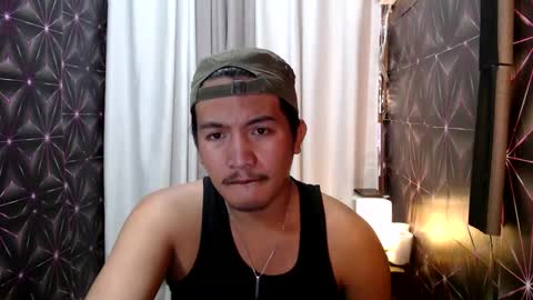 Snapshot of hunkylloyd chatting on January 25, 2025, 5:40 am hunkylloyd online show from January 25, 2025, 5:40 am