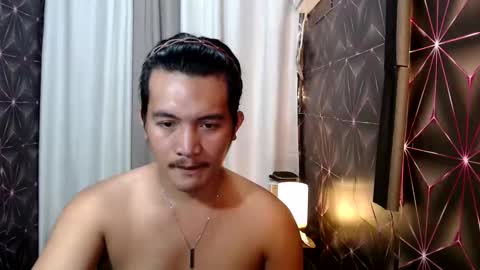 Snapshot of hunkylloyd chatting on February 4, 2025, 12:51 am hunkylloyd online show from February 4, 2025, 12:51 am