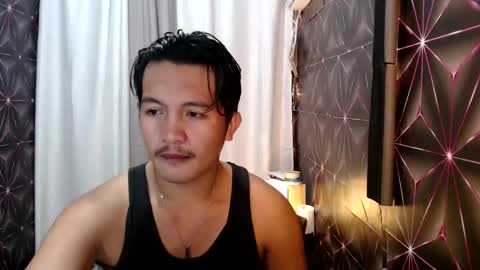 Snapshot of hunkylloyd chatting on February 6, 2025, 1:43 pm hunkylloyd online show from February 6, 2025, 1:43 pm