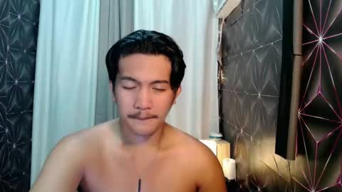 Snapshot of hunkylloyd chatting on February 10, 2025, 7:36 am hunkylloyd online show from February 10, 2025, 7:36 am