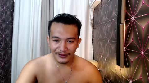 Snapshot of hunkylloyd chatting on February 23, 2025, 7:00 am hunkylloyd online show from February 23, 2025, 7:00 am