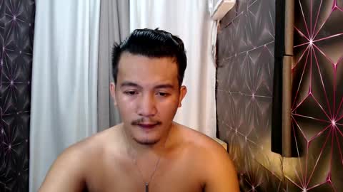 Snapshot of hunkylloyd chatting on February 26, 2025, 5:09 am hunkylloyd online show from February 26, 2025, 5:09 am