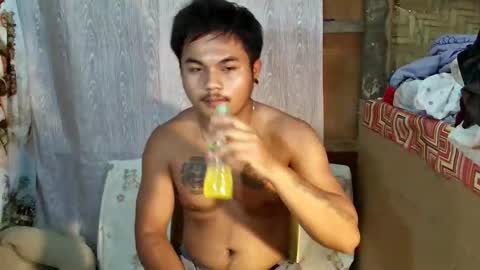 hunkyzeus online show from March 2, 2026, 3:41 am