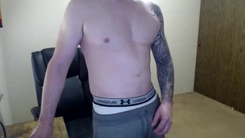 Snapshot of hunter_jayden7 chatting on May 13, 2026, 9:55 pm TypsyT7 online show from May 13, 2026, 9:55 pm