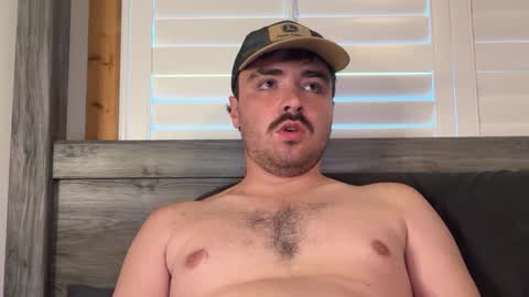 Hunter online show from October 3, 2025, 10:18 pm