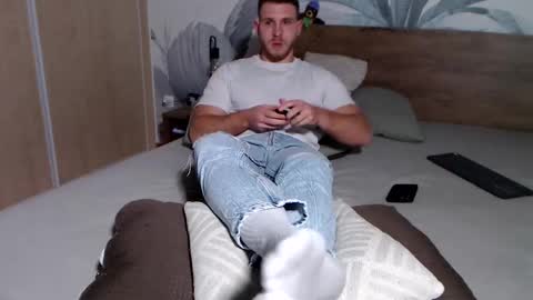 Snapshot of hunterbridges chatting on December 22, 2024, 8:25 pm Hunter Bridges online show from December 22, 2024, 8:25 pm