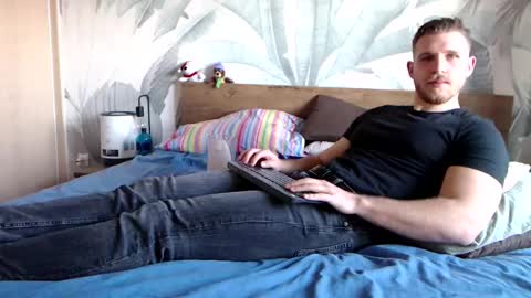 Snapshot of hunterbridges chatting on March 1, 2025, 6:57 am Hunter Bridges online show from March 1, 2025, 6:57 am