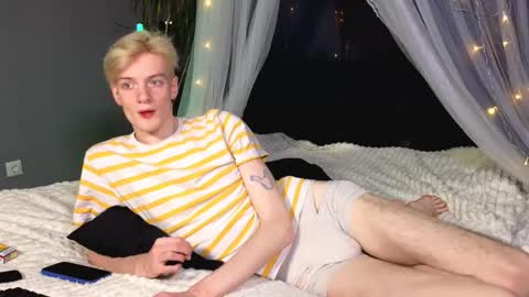 Snapshot of hunterrxxxhunter chatting on November 14, 2025, 3:33 pm Hunter online show from November 14, 2025, 3:33 pm