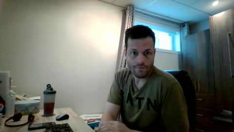 Snapshot of hurley7890 chatting on April 20, 2026, 1:03 pm hurley7890 online show from April 20, 2026, 1:03 pm