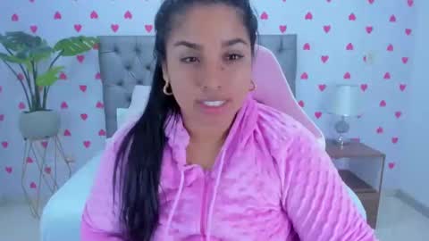 Snapshot of hurrem_had chatting on March 11, 2025, 6:43 am H U R R E M online show from March 11, 2025, 6:43 am