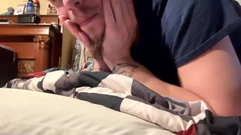 husbandandwife2011 online show from February 11, 2025, 5:40 pm