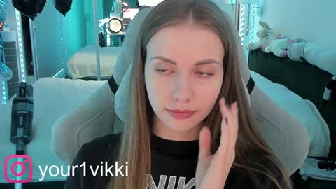 Vika online show from December 4, 2024, 8:18 pm