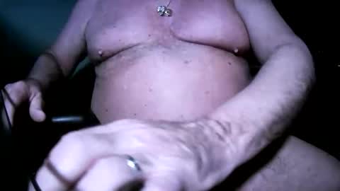 hwait121 online show from December 22, 2025, 6:27 pm