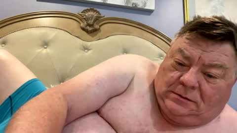 Snapshot of hypnotizing4u chatting on January 14, 2026, 2:12 pm hypnotizing4u online show from January 14, 2026, 2:12 pm