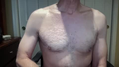 Snapshot of i8bgcq chatting on December 10, 2024, 3:55 pm The Talented Mr. DILFy online show from December 10, 2024, 3:55 pm