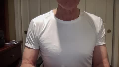 Snapshot of i8bgcq chatting on December 13, 2024, 2:38 pm The Talented Mr. DILFy online show from December 13, 2024, 2:38 pm