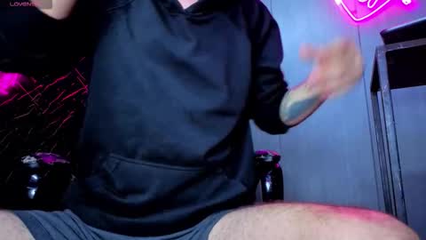 kelvis online show from November 19, 2025, 1:38 am