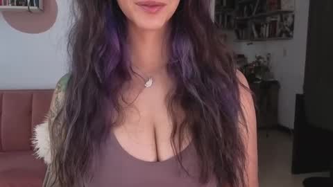 Snapshot of i_cant_believe_its_you chatting on April 13, 2026, 8:47 pm Lana Banana online show from April 13, 2026, 8:47 pm