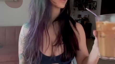 Snapshot of i_cant_believe_its_you chatting on April 24, 2026, 10:34 pm Lana Banana online show from April 24, 2026, 10:34 pm