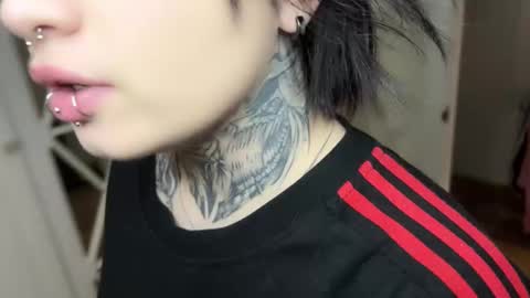 Snapshot of i_died_again chatting on January 22, 2025, 2:03 pm Asya online show from January 22, 2025, 2:03 pm