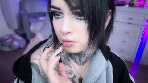 Snapshot of i_died_again chatting on February 9, 2025, 10:42 am Asya online show from February 9, 2025, 10:42 am