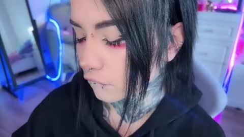 Snapshot of i_died_again chatting on October 5, 2025, 8:23 am Asya online show from October 5, 2025, 8:23 am