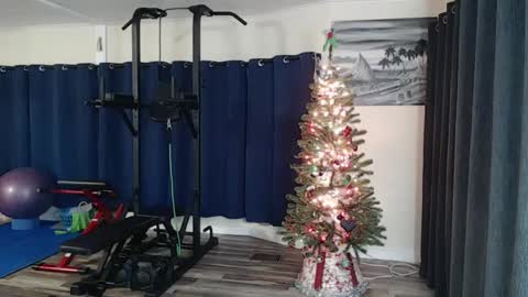 ShortStuff online show from January 6, 2025, 11:31 pm