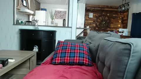 ShortStuff online show from February 2, 2025, 9:13 pm