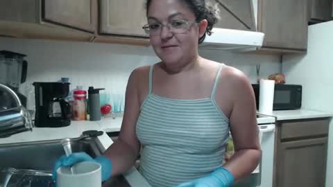 ShortStuff online show from December 18, 2025, 5:19 pm