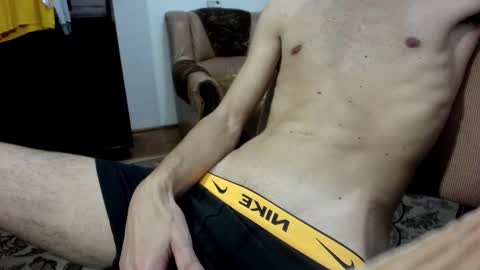 i_like_older_men online show from November 9, 2025, 7:39 am