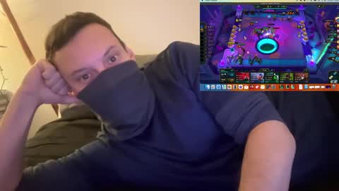 Snapshot of i_o_ro chatting on December 8, 2024, 6:11 am i o ro online show from December 8, 2024, 6:11 am