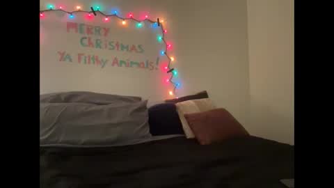 Snapshot of i_o_ro chatting on December 25, 2024, 9:13 am i o ro online show from December 25, 2024, 9:13 am