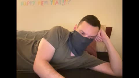 Snapshot of i_o_ro chatting on January 8, 2025, 1:42 am i o ro online show from January 8, 2025, 1:42 am