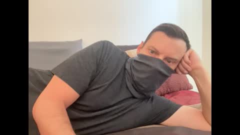 Snapshot of i_o_ro chatting on September 24, 2025, 7:28 pm i o ro online show from September 24, 2025, 7:28 pm